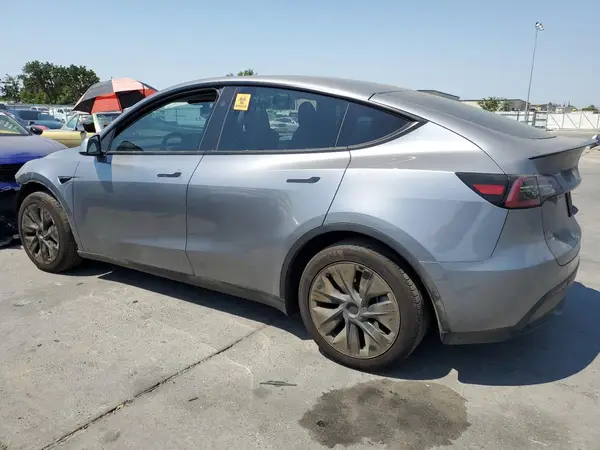 7SAYGAEE1RF170717 2024 TESLA MODEL Y - Image 2