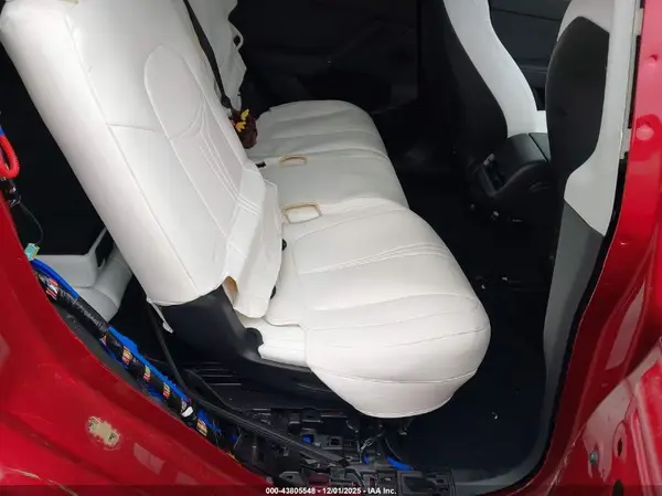 7SAYGAEE1RF176842 2024 TESLA MODEL Y - Image 8