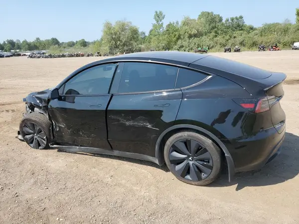 7SAYGAEE1RF185847 2024 TESLA MODEL Y - Image 2
