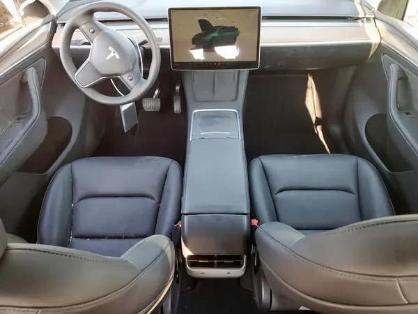 7SAYGAEE1RF192734 2024 TESLA MODEL Y - Image 8
