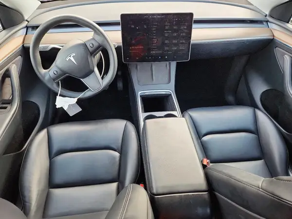 7SAYGAEE1RF196492 2024 TESLA MODEL Y - Image 8