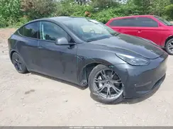 7SAYGAEE1RF199375 2024 TESLA MODEL Y