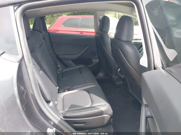 7SAYGAEE1RF199375 2024 TESLA MODEL Y - Image 8