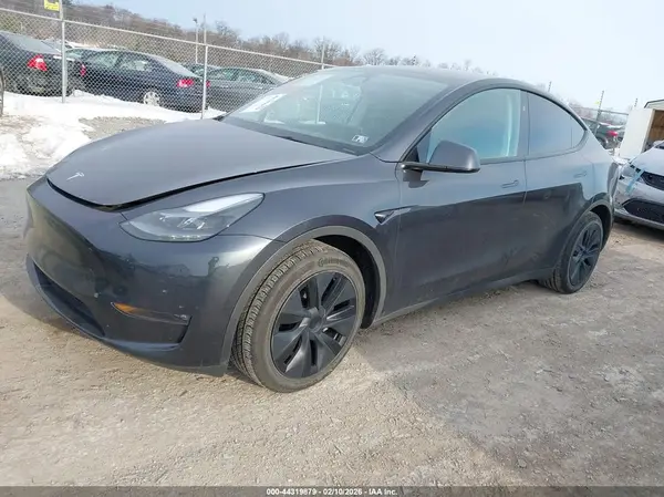 7SAYGAEE1RF199442 2024 TESLA MODEL Y - Image 2