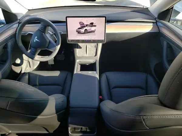7SAYGAEE1RF204719 2024 TESLA MODEL Y - Image 8