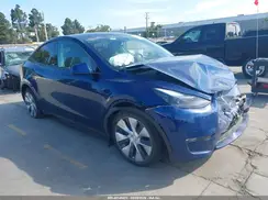 7SAYGAEE1RF983197 2024 TESLA MODEL Y