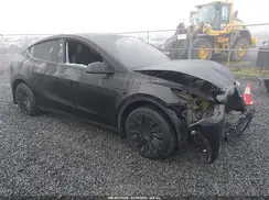 7SAYGAEE1RF985743 2024 TESLA MODEL Y