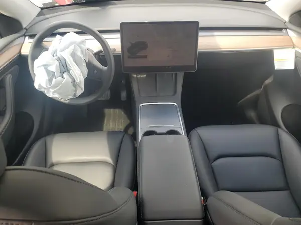 7SAYGAEE1RF989193 2024 TESLA MODEL Y - Image 8