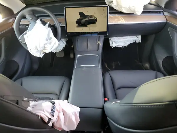 7SAYGAEE1SF218433 2025 TESLA MODEL Y - Image 8