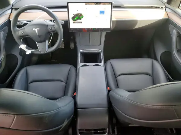 7SAYGAEE1SF260360 2025 TESLA MODEL Y - Image 8