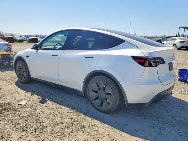 7SAYGAEE1SF287350 2025 TESLA MODEL Y - Image 2
