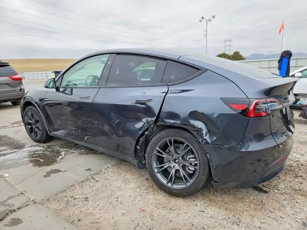 7SAYGAEE1SF287753 2025 TESLA MODEL Y - Image 2