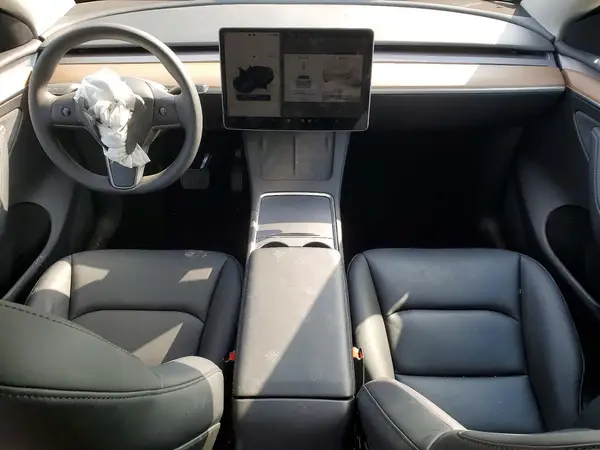7SAYGAEE1SF302445 2025 TESLA MODEL Y - Image 8