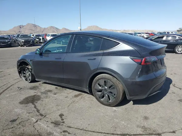 7SAYGAEE1SF304020 2025 TESLA MODEL Y - Image 2
