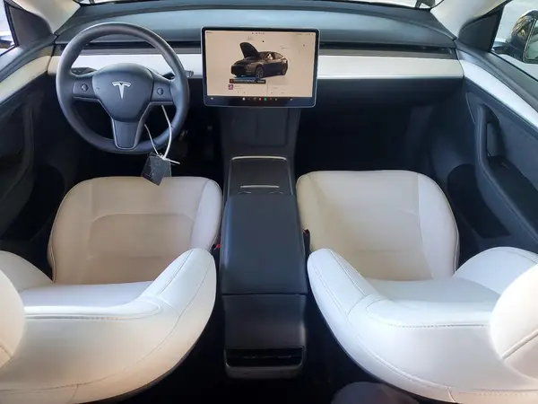 7SAYGAEE1SF309721 2025 TESLA MODEL Y - Image 8
