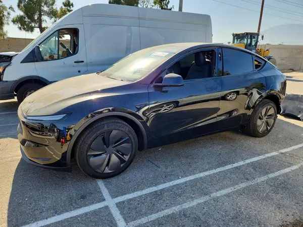 7SAYGAEE1TF610250 2026 TESLA MODEL Y - Image 1