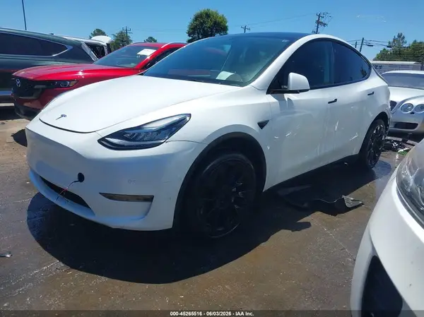 7SAYGAEE2NF316505 2022 TESLA MODEL Y - Image 2