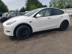 7SAYGAEE2NF359242 2022 TESLA MODEL Y