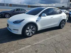 7SAYGAEE2NF360519 2022 TESLA MODEL Y