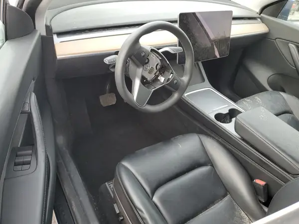 7SAYGAEE2NF362819 2022 TESLA MODEL Y - Image 8