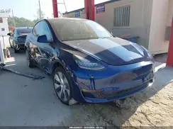 7SAYGAEE2NF364733 2022 TESLA MODEL Y