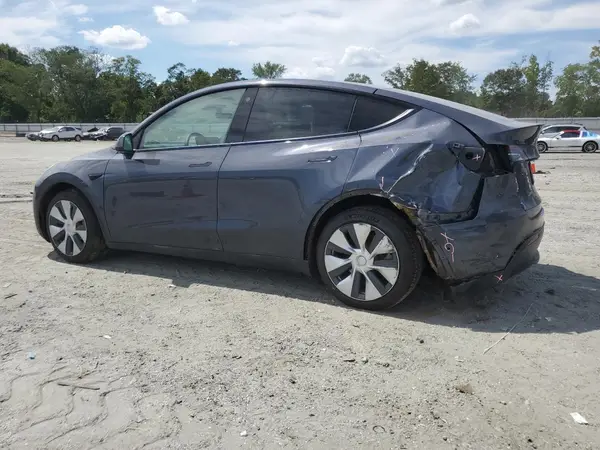 7SAYGAEE2NF382147 2022 TESLA MODEL Y - Image 2