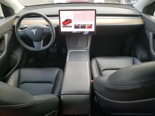 7SAYGAEE2NF383377 2022 TESLA MODEL Y - Image 8