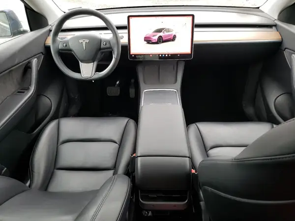 7SAYGAEE2NF388711 2022 TESLA MODEL Y - Image 8