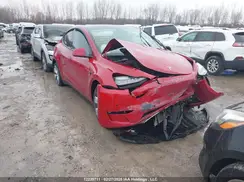 7SAYGAEE2NF393732 2022 TESLA MODEL Y
