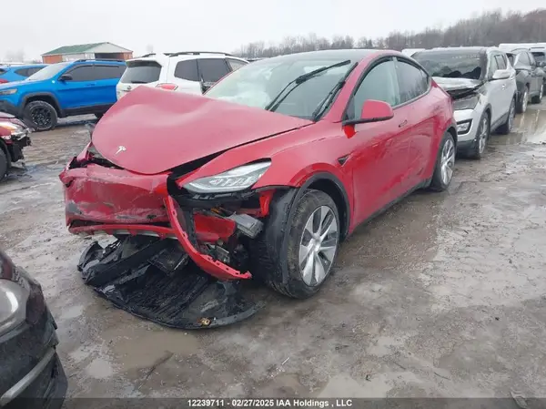 7SAYGAEE2NF393732 2022 TESLA MODEL Y - Image 2