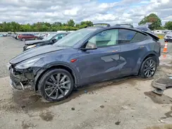 7SAYGAEE2NF419231 2022 TESLA MODEL Y