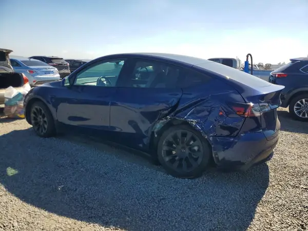 7SAYGAEE2NF464959 2022 TESLA MODEL Y - Image 2