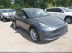 7SAYGAEE2NF484192 2022 TESLA MODEL Y