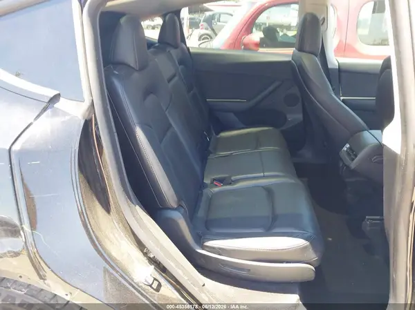 7SAYGAEE2NF486704 2022 TESLA MODEL Y - Image 8
