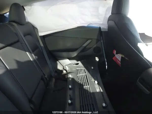 7SAYGAEE2NF516090 2022 TESLA MODEL Y - Image 8