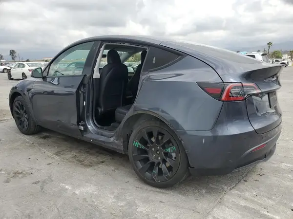 7SAYGAEE2NF516946 2022 TESLA MODEL Y - Image 2