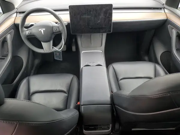 7SAYGAEE2NF516946 2022 TESLA MODEL Y - Image 8