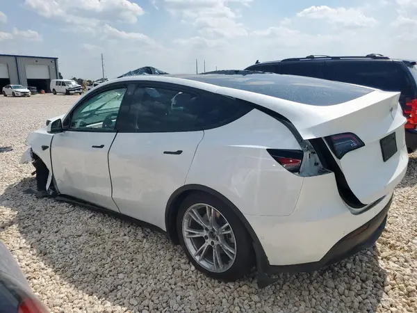 7SAYGAEE2NF539305 2022 TESLA MODEL Y - Image 2