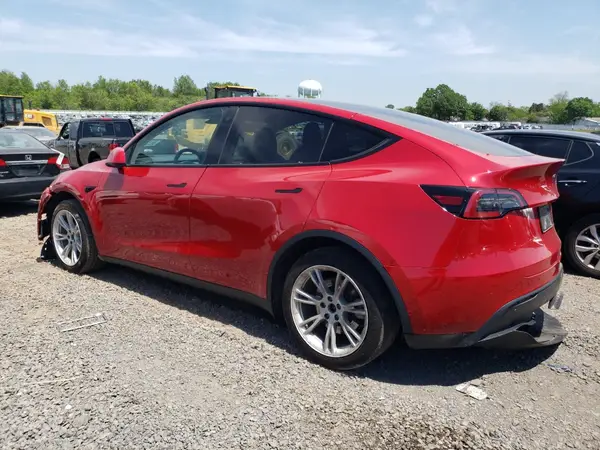 7SAYGAEE2NF546321 2022 TESLA MODEL Y - Image 2