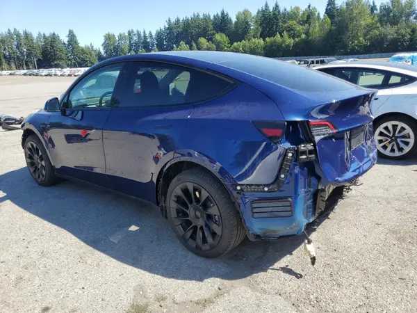 7SAYGAEE2NF558307 2022 TESLA MODEL Y - Image 2