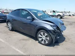 7SAYGAEE2NF560381 2022 TESLA MODEL Y