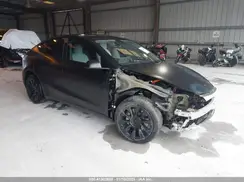 7SAYGAEE2NF570103 2022 TESLA MODEL Y