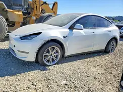7SAYGAEE2NF570134 2022 TESLA MODEL Y