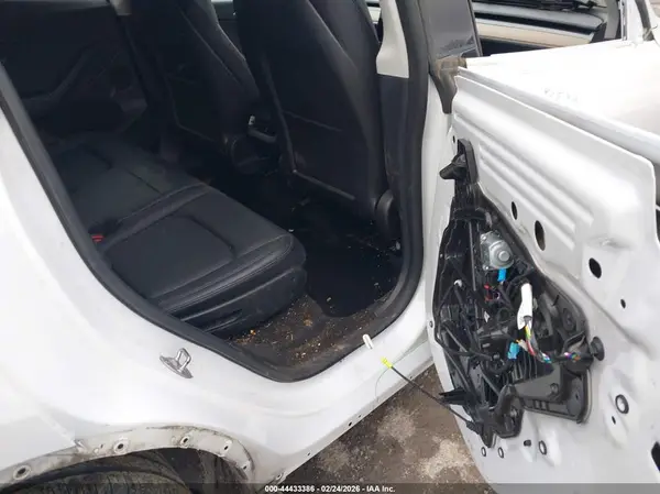 7SAYGAEE2NF570912 2022 TESLA MODEL Y - Image 8