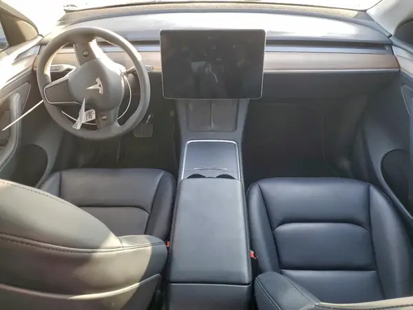7SAYGAEE2NF574135 2022 TESLA MODEL Y - Image 8