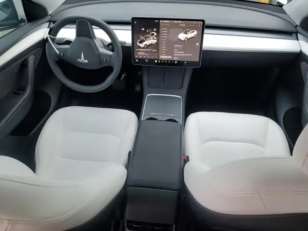7SAYGAEE2PF588006 2023 TESLA MODEL Y - Image 8