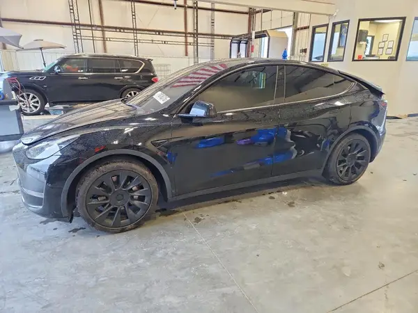 7SAYGAEE2PF592105 2023 TESLA MODEL Y - Image 1
