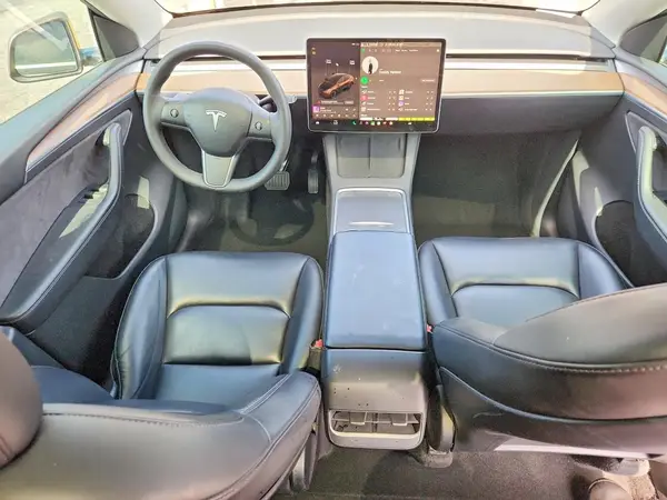 7SAYGAEE2PF598051 2023 TESLA MODEL Y - Image 8