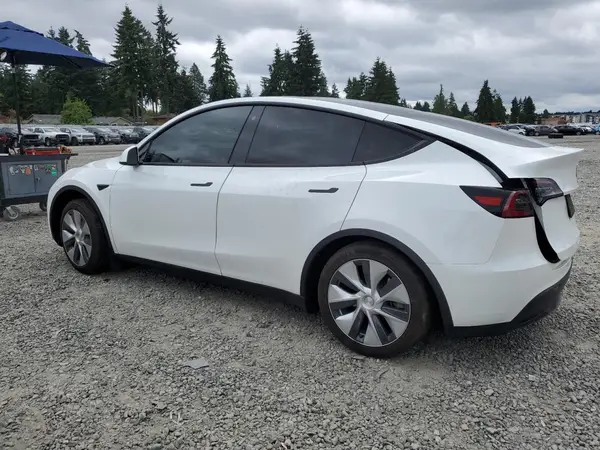 7SAYGAEE2PF598258 2023 TESLA MODEL Y - Image 2