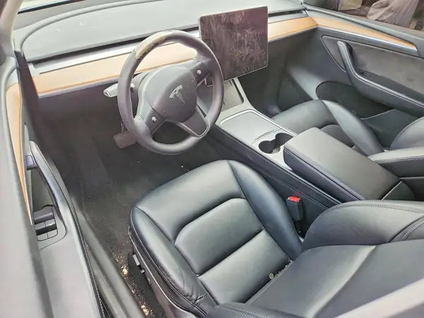 7SAYGAEE2PF615575 2023 TESLA MODEL Y - Image 8